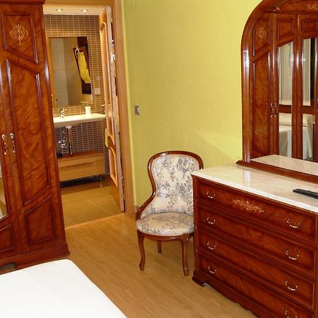 Apartamento Turistico Guara Casa Castro Barbastro Zewnętrze zdjęcie